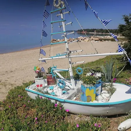 아파트 Porto Almira Beachfront 니키티