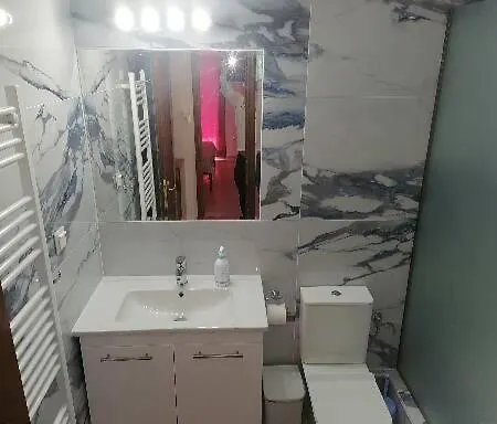 Porto Almira Beachfront 아파트